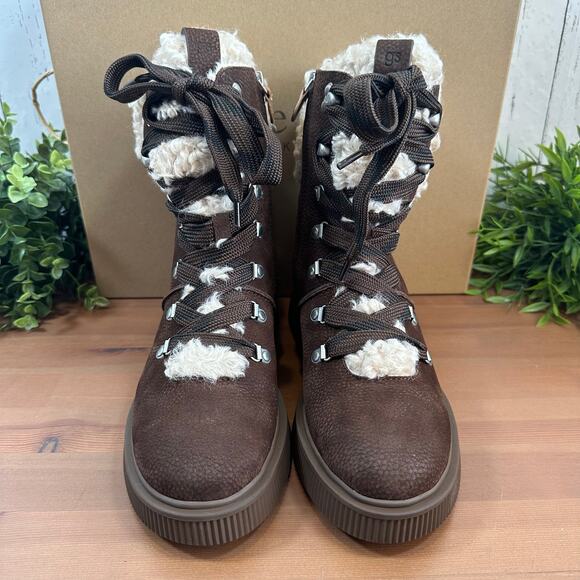 Gentle Souls by Kenneth Cole Women's Behann Alpine Lace-up Boots Size 11 - Picture 4 of 8